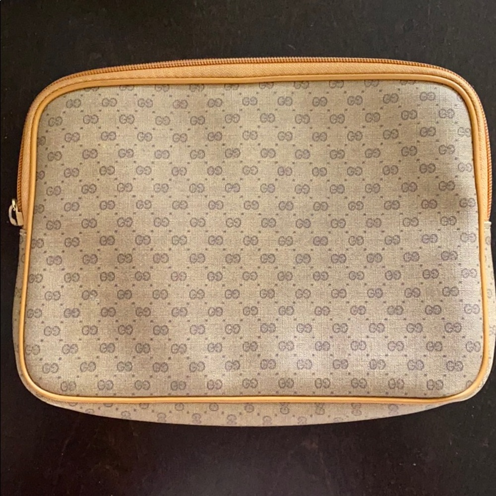 Authentic Vintage Gucci Clutch Cosmetic Bag